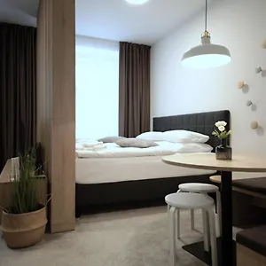 Honest Smichov Appartement Praag